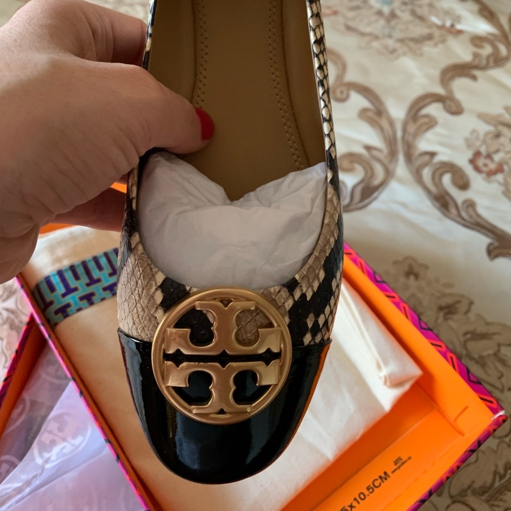 Tory Burch Flats. Brand New. Size 8.5